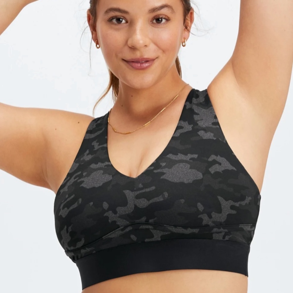 Fabletics All Day Every Day Bra Convertible Charcoal Camo L
